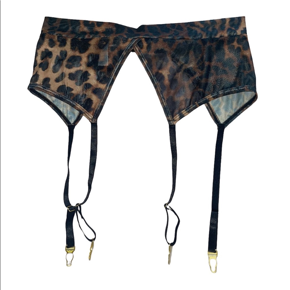 Cheetah garter belt